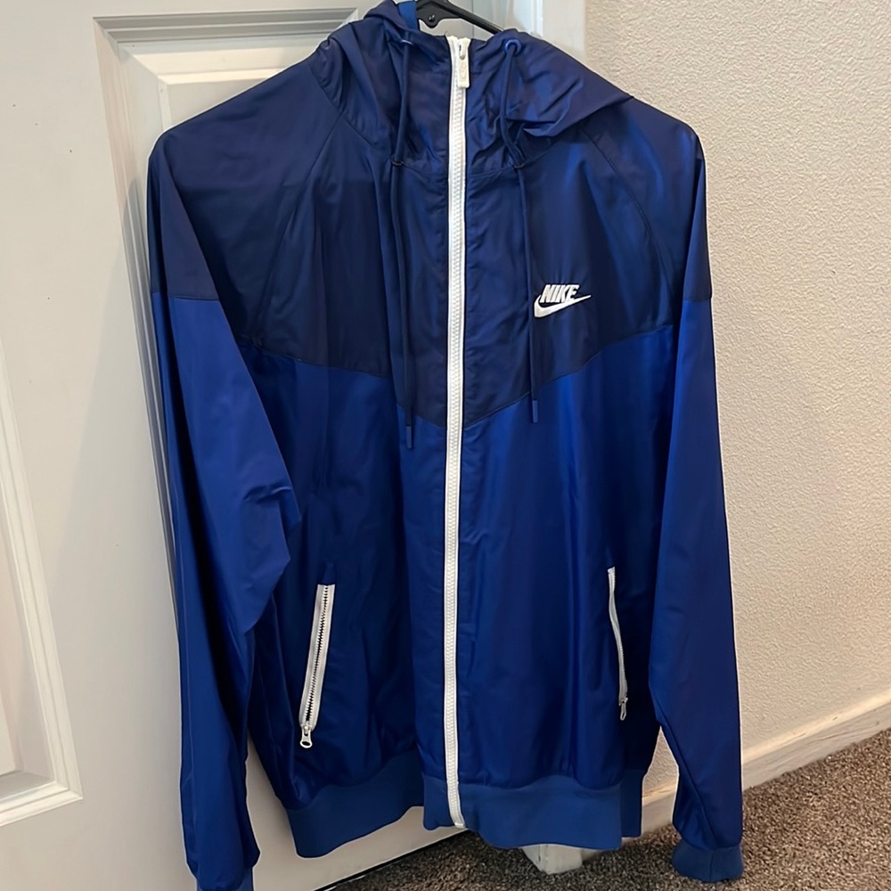 Nike windbreaker